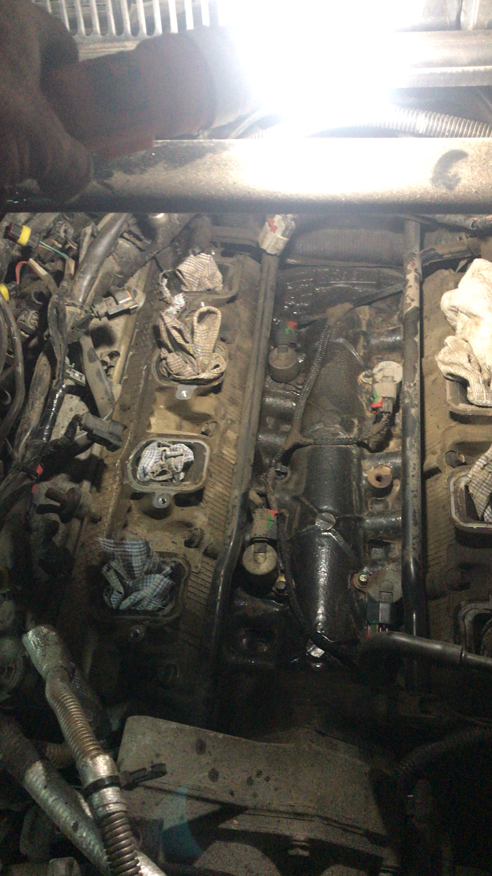 Вот тут стоит губка которую забыл — Jeep Grand Cherokee (WK)