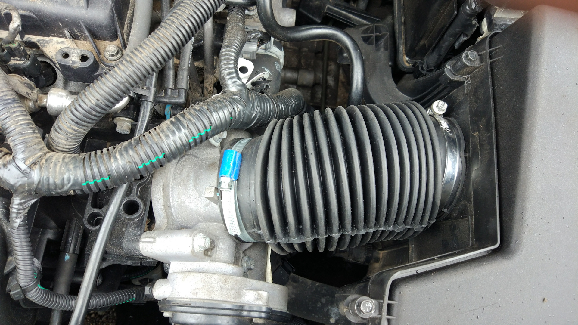 Ошибка двигателя бедная смесь. P0171 nissan. p0171 ошибка ваз. p0171 ford.