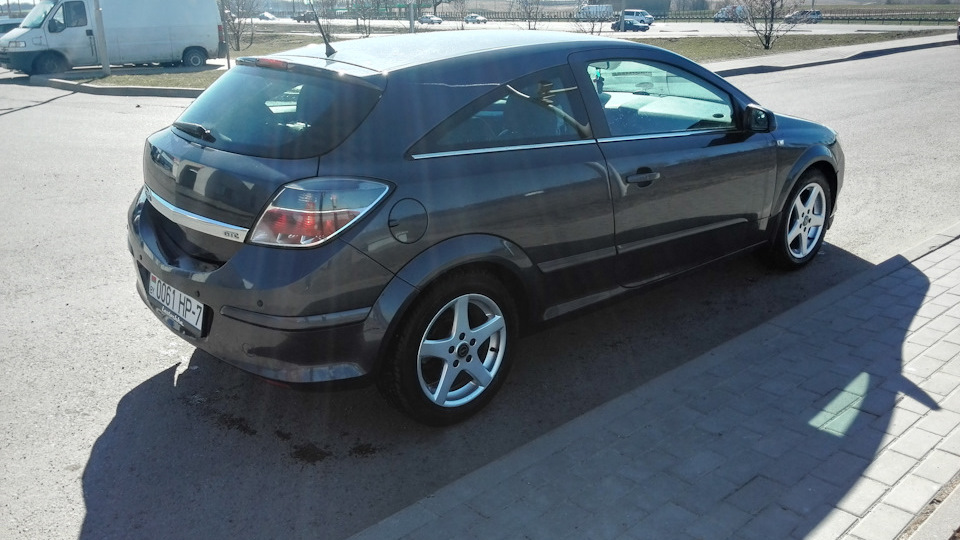 Opel Astra GTC Мышка