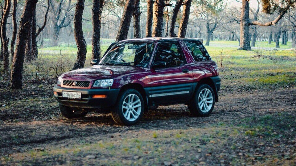 Рав 4 1 поколения. Toyota rav4 3s. Rav4 1 поколение. Toyota rav4 1994.Tuning. Toyota rav4, 1994 диски.