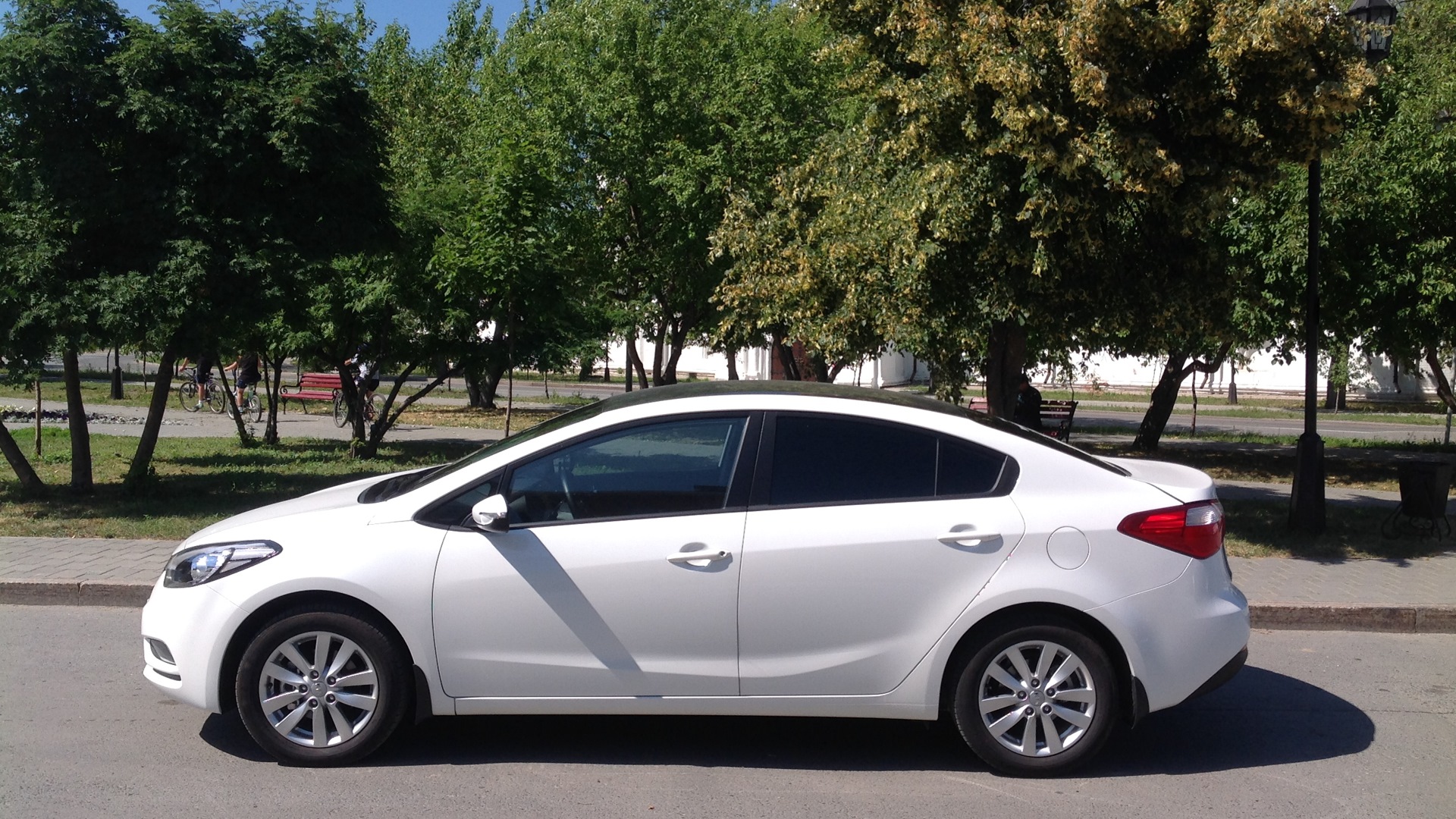 Kia Cerato 2013 белая