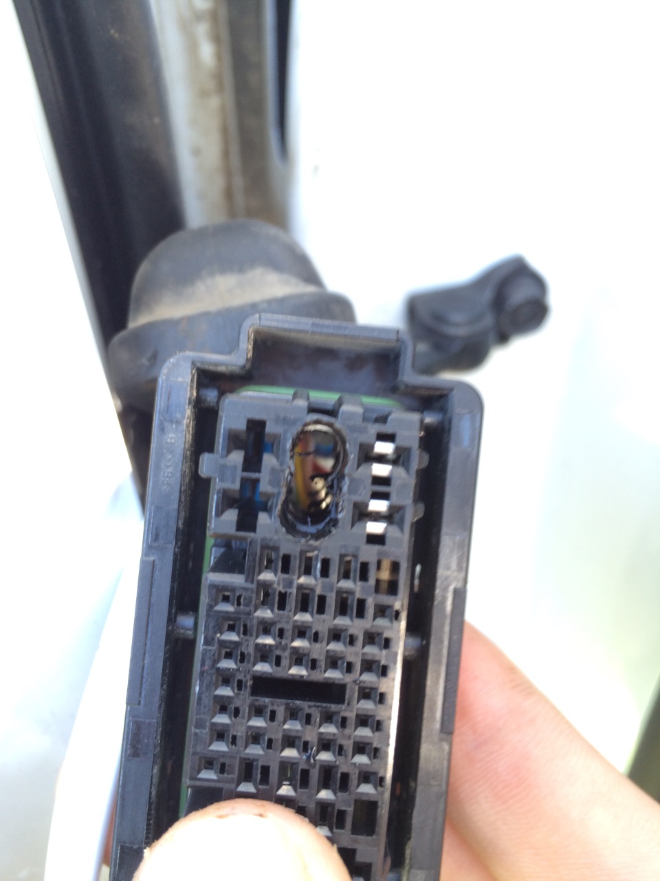 Подключение усилителя на фронт — KIA Ceed (2G), 1,6 л, 2013 года ...