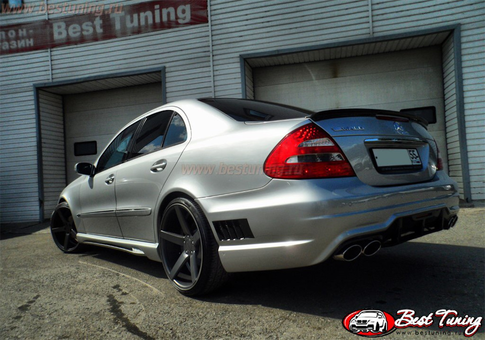 Mercedes e class w211 Black