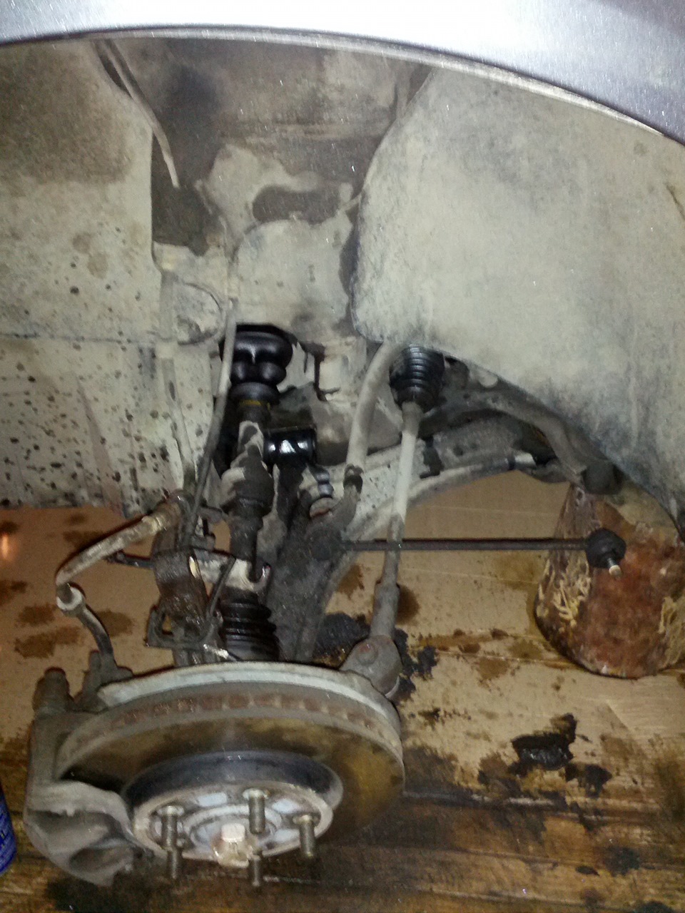 Замена передних амортизаторов KYB Excel-G — Mitsubishi Lancer X, 1,8 л ...