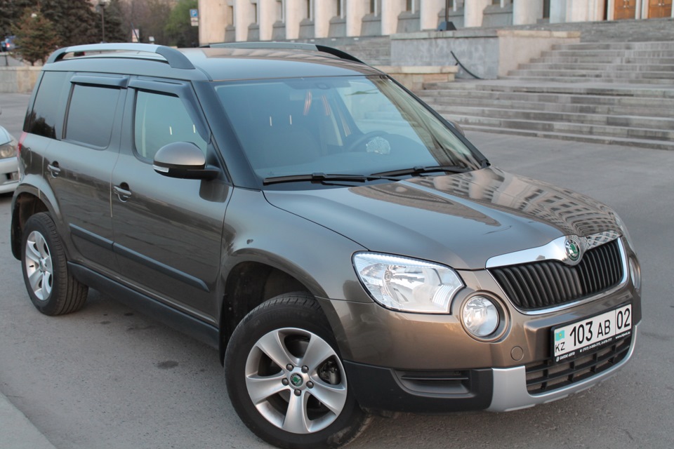 Дефлектор шкода йети. Дефлекторы Шкода Йети. Губа Skoda Yeti. Sscyet0912. SIM stolcp0932.