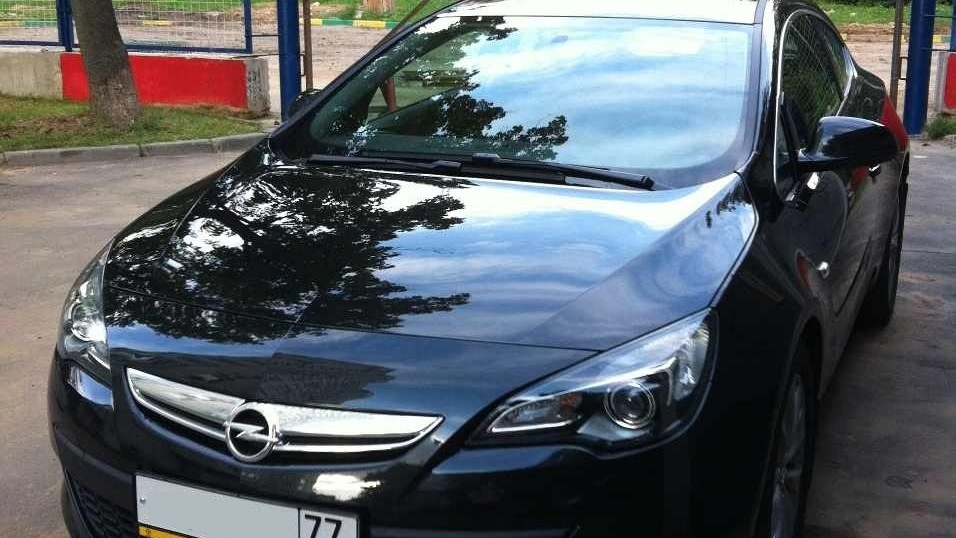Opel Astra GTC Carbon Flash, 1.4T