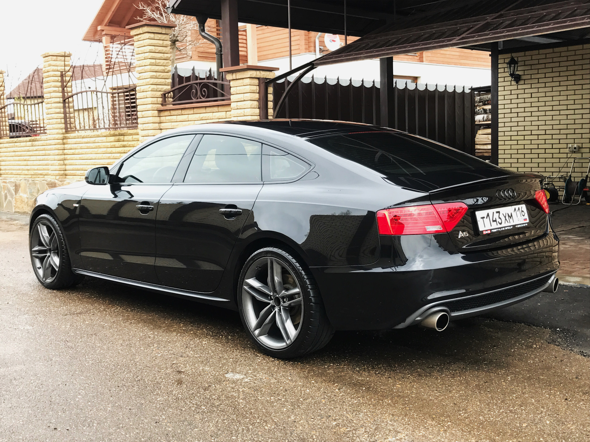 A 5 b c m. Audi a5 Sportback 2011. Audi a5 черная. Audi a5 Sportback 2015 черная. Audi a5 2013 Black.