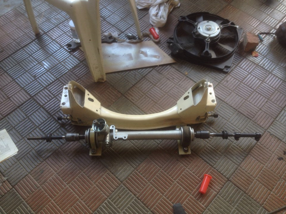 Рулевая рейка гольф 2 на классику. Рулевая рейка гольф 2 на москвич. Рулевая рейка от ваз 2108 на классику. Рулевая рейка фольксваген гольф 2. Рулевая балка жигули.