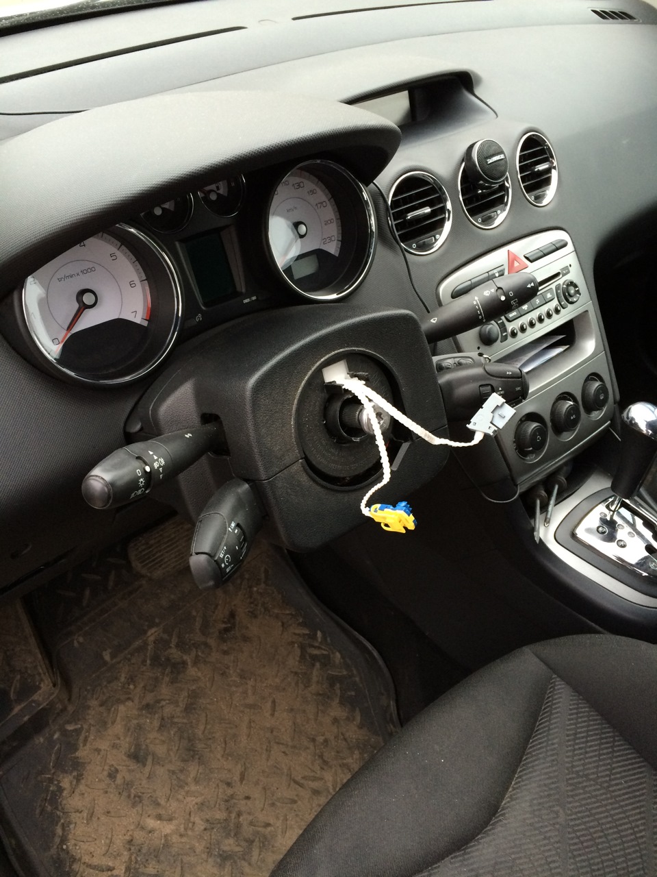Как снять руль пежо 308 Перетяжка руля - Peugeot 308 (1G), 1,6 л, 2008 года тюнинг DRIVE2