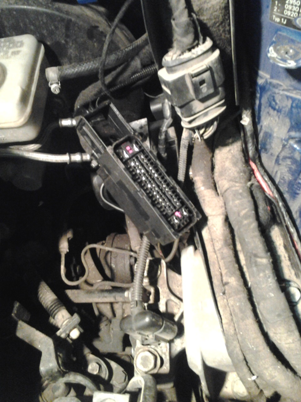 Замена ABS MK20 на ABS MK60 (часть 1). — Volkswagen Golf Mk4, 1,8 л ...