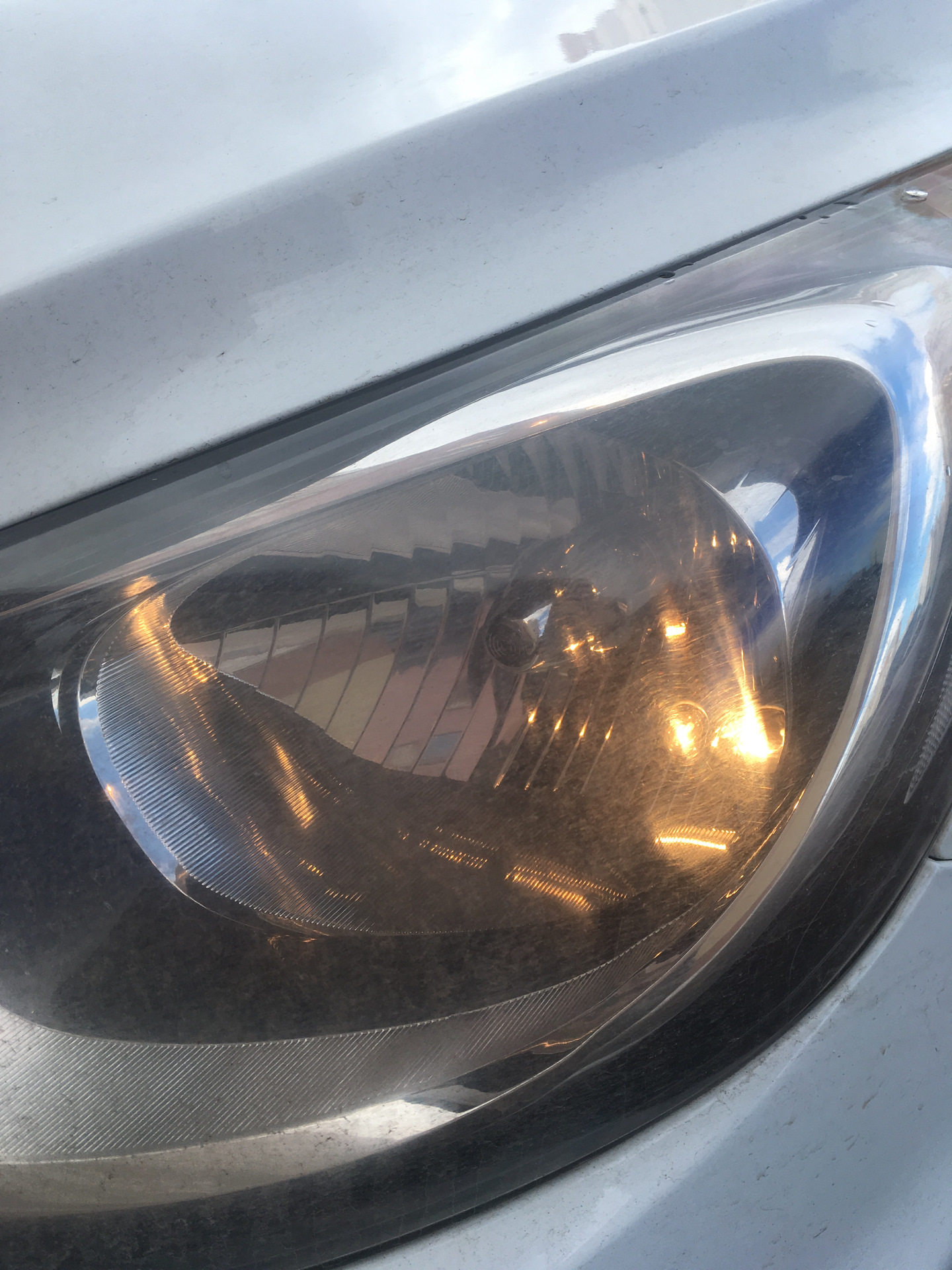 Остановка трещины на лобовом стекле — Hyundai Solaris, 1,6 л, 2011 года ...