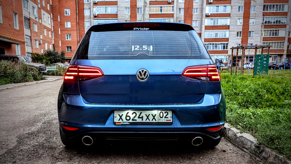 Volkswagen Golf “Razor Crest”