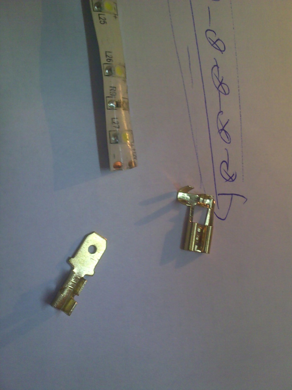 3. Установка подсветки пространства для ног пассажиров в салоне ...