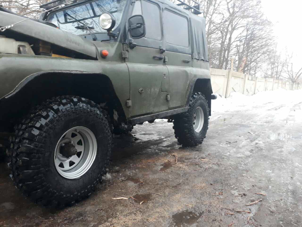 Колеса на уаз 469. Какие диски на уаз 469. Резина р15 на уаз 469. Уаз 469 hunter. Сафари 510 на уаз.