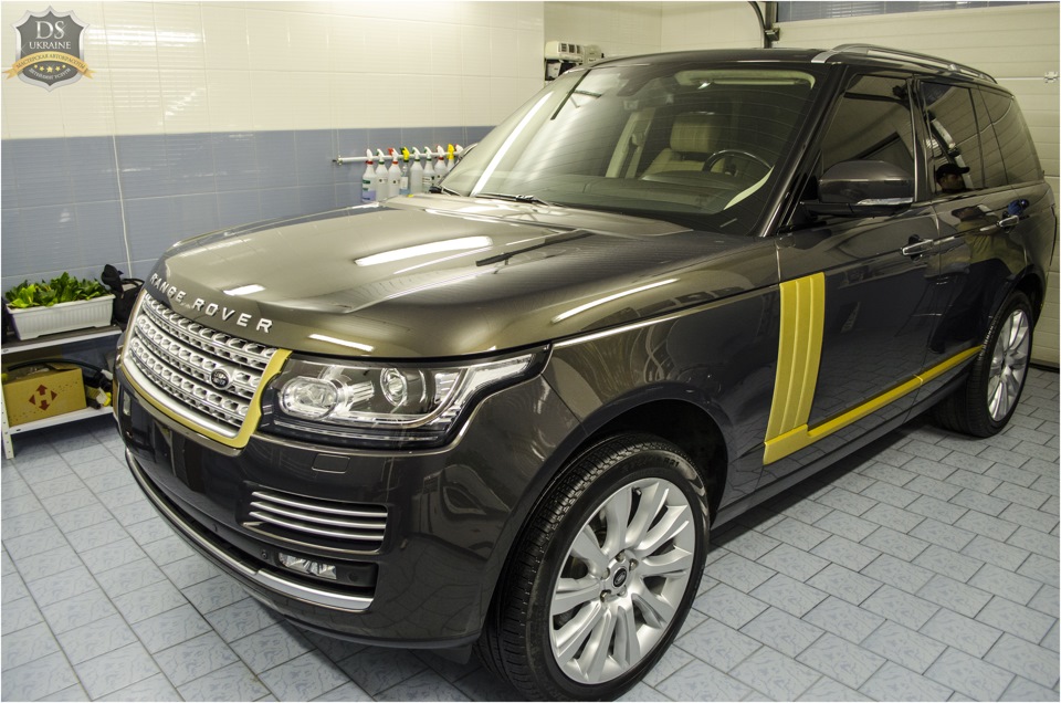 Range Rover Autobiography under Everglass Platinum Comprehensive detailing car