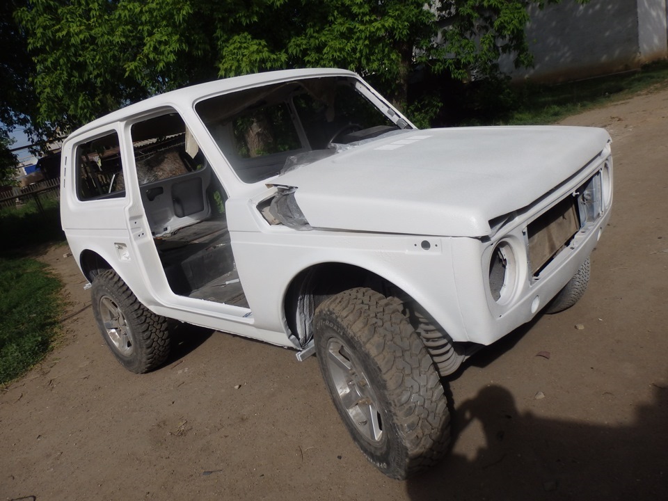 Замена кузовных деталей + Покраска в RAPTOR U-POL (часть2) — Lada 4x4 ...