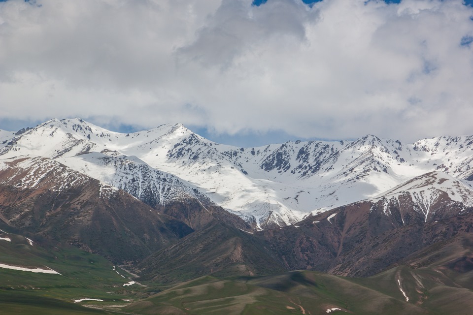 Гора Бесмойнак 3774 метра и ледники, увы из-за глобального потепления не вечные уже. — Mercedes-Benz G-Class (W460/W461)