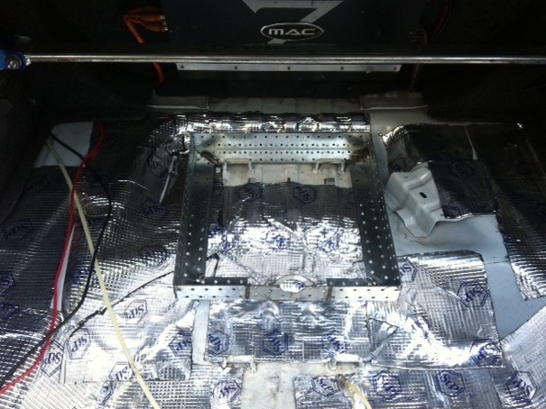 подставка — Mitsubishi Lancer Evolution IX