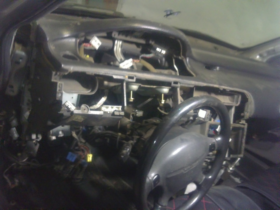 Чистка радиатора течки — Mazda 626 IV (GE), 2 л, 1994 года | своими ...