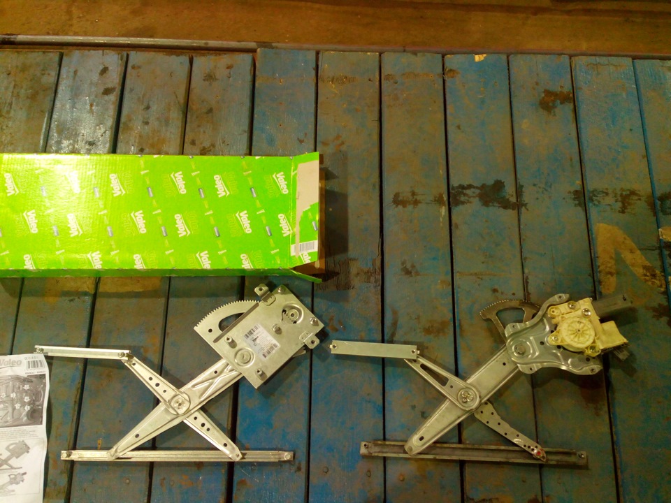 Замена стеклоподъемника — Toyota Avensis II, 1,8 л, 2006 года | своими ...