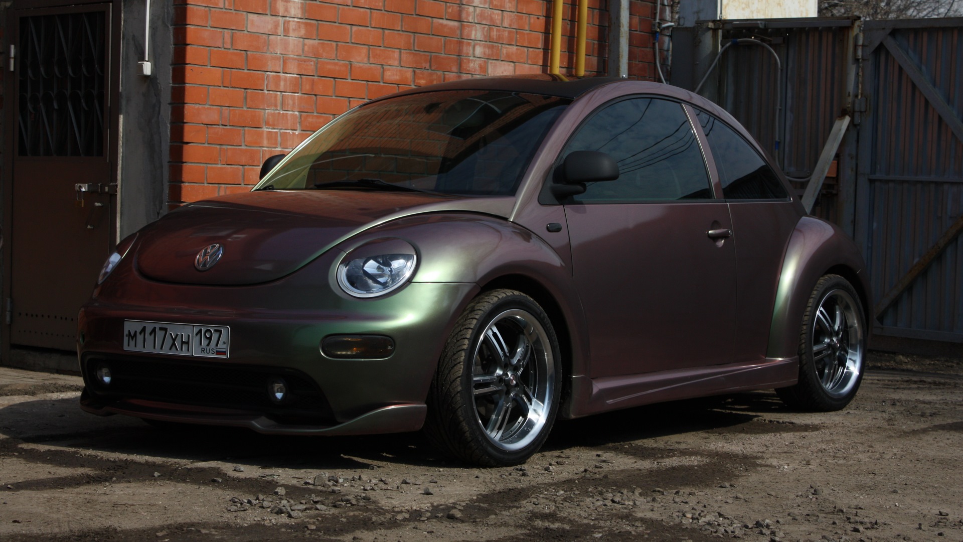 Volkswagen New Beetle 2.0 бензиновый 2000 | HAMELEONCHIK на DRIVE2