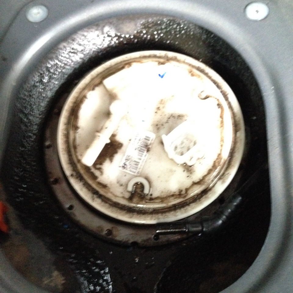 замена топливного фильтра — KIA Ceed (1G), 2 л, 2008 года | своими ...