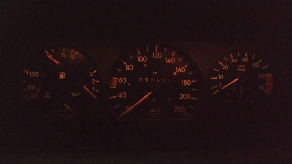 Приборка с тахо — Mercedes-Benz 190 (W201), 2 л, 1983 года | запчасти ...