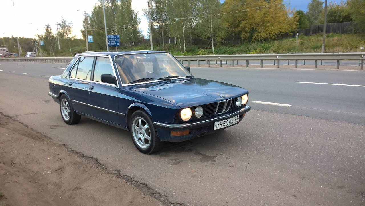 BMW m5 e28 1985