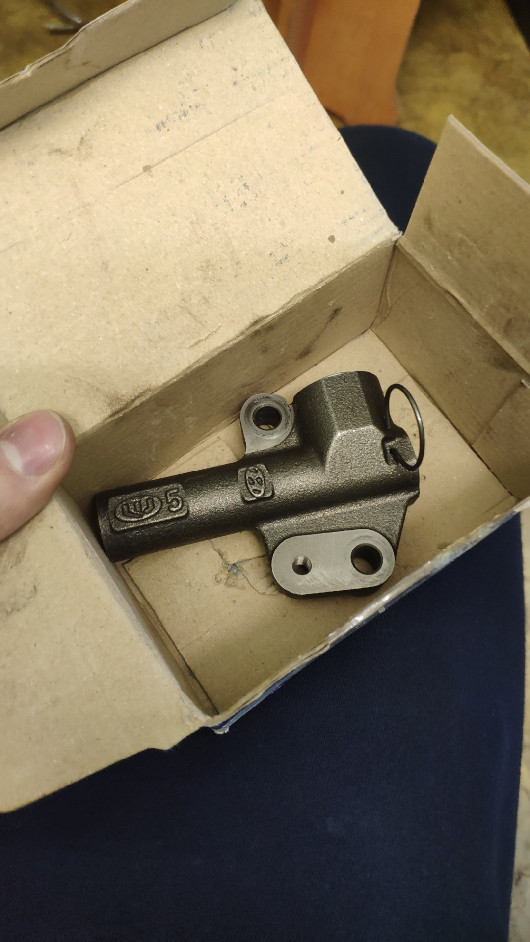 Оригинальный натяжитель ремня от емекса — KIA Magentis I, 2 л, 2006 ...