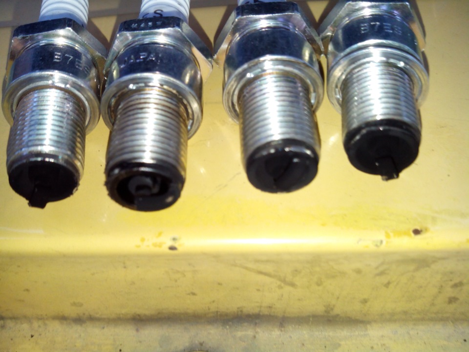 Провода свечи и пробуем завести — Москвич 412, 1,5 л, 1975 года ...