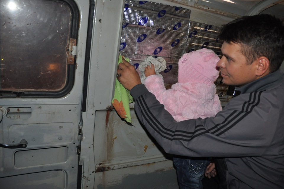 начало шумоизоляции буханки под чутким руководством! — УАЗ 3909, 2,9 л ...