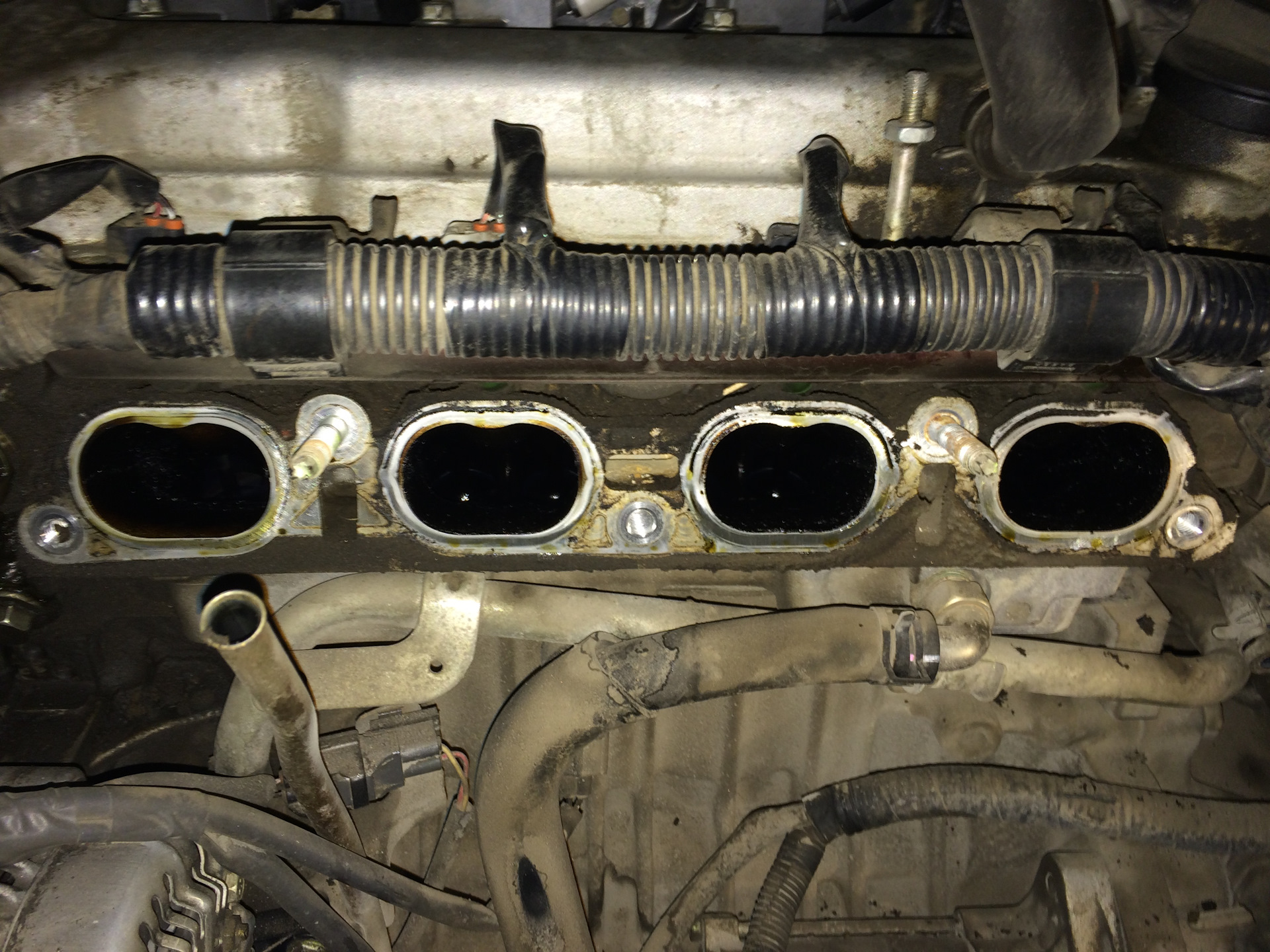 Гбц на тойота королла 120 кузов. Тойота двигатель 1zz. Toyota 1zz-fe. Стартер авенсис т250 1. Toyota 1zz-fe.