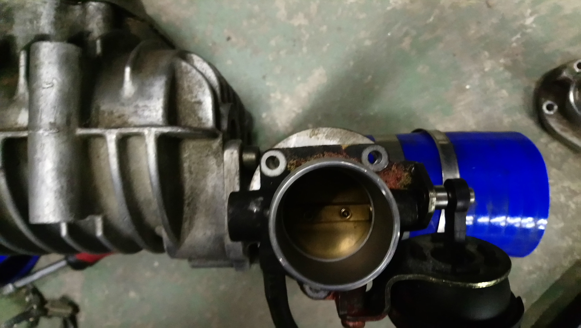 байпас турбины. байпас турбины. крышка турбины. схема турбонаддува байпас. механический нагнетатель воздуха для автомобиля схема.