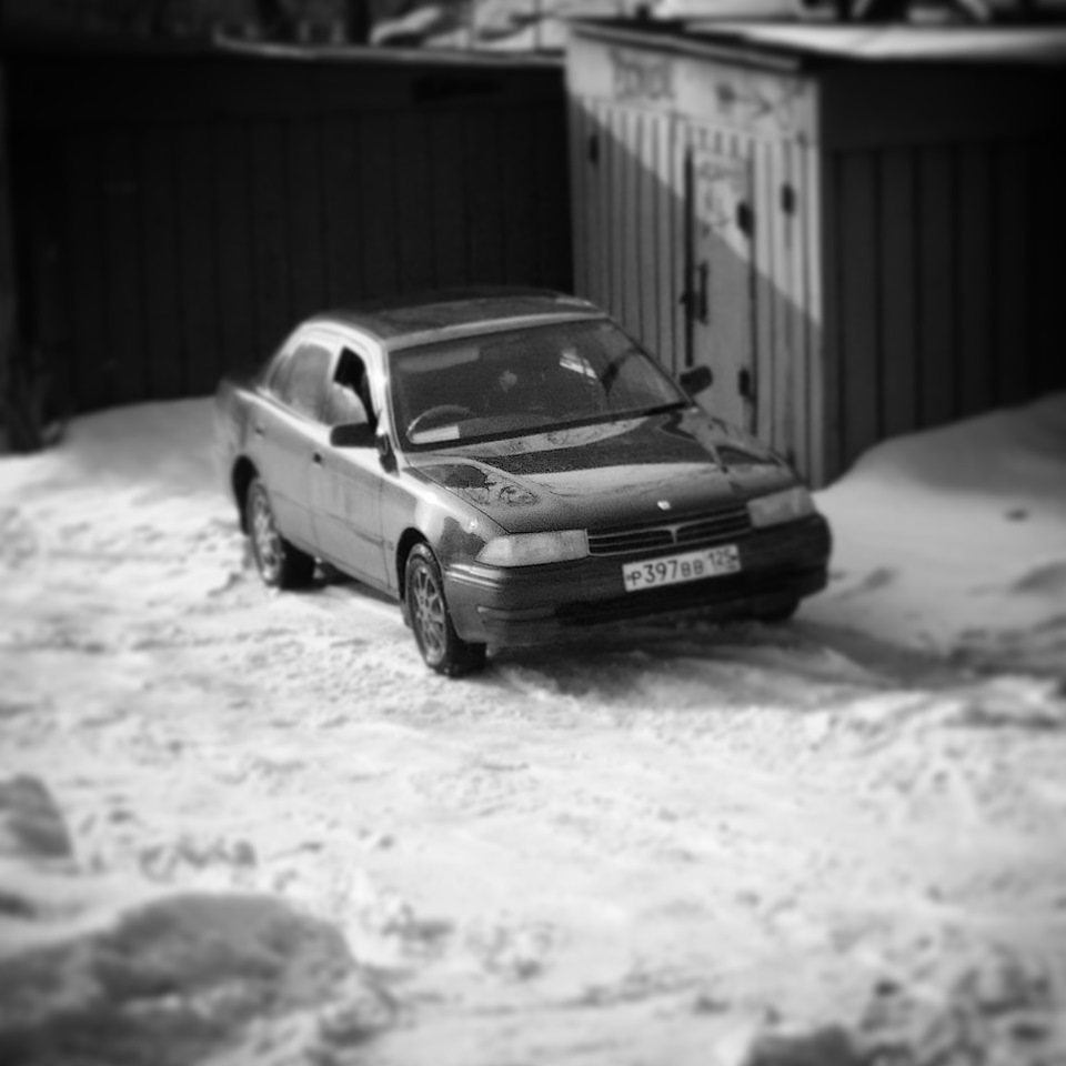 а Прадик в покраске на 2 недели, да здравствует Камри:) + пустой гараж ...