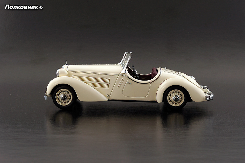 1935 Audi Front 225 Roadster Cremeweiß (Minichamps) 1:43