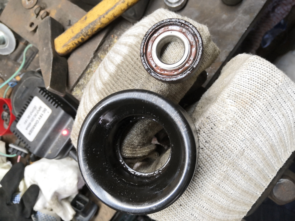 Замена подшипника приводного ролика камри 40 — Toyota Camry (XV40), 2,4 ...