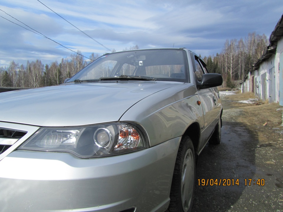 Daewoo Nexia серая