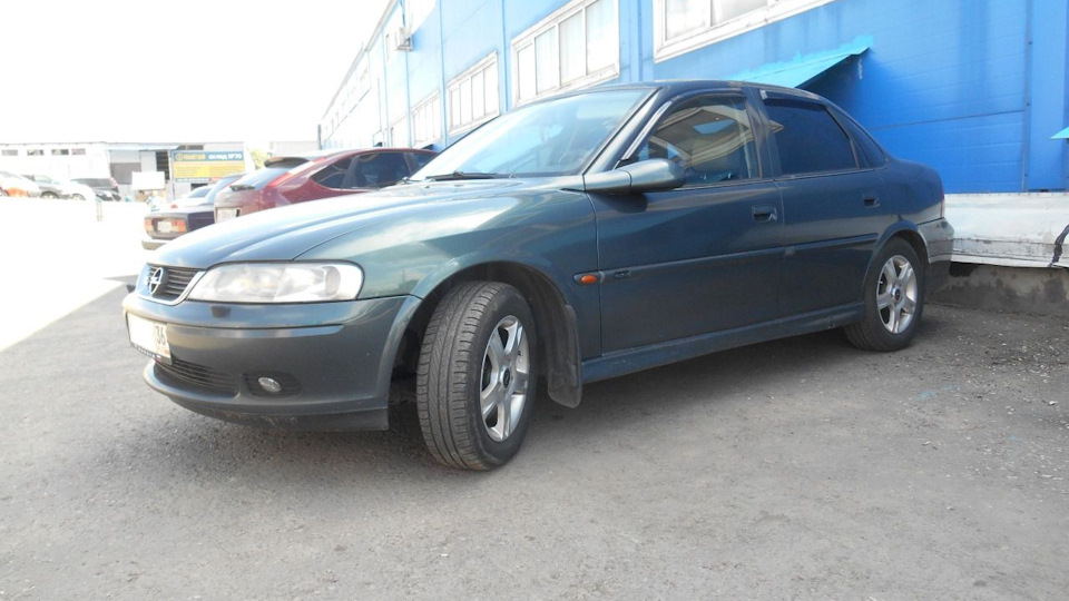Opel Vectra B 1.8 бензиновый 2001 | Серо/зеленый металлик на DRIVE2