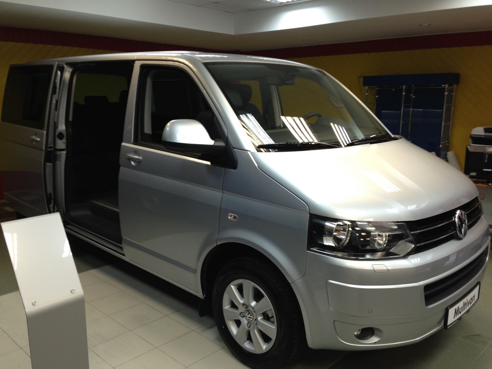 Теперь я сотрудник VW Дженсер Ясенево!) — Volkswagen Polo Sedan, 1,6 л ...