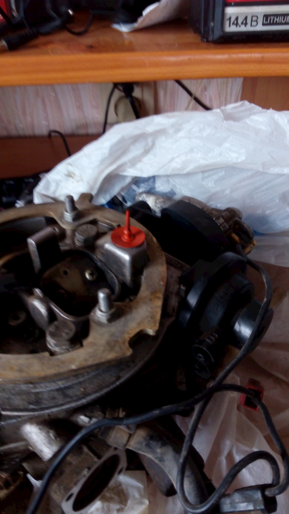 Грибок с донора. — Audi 80 (B2)