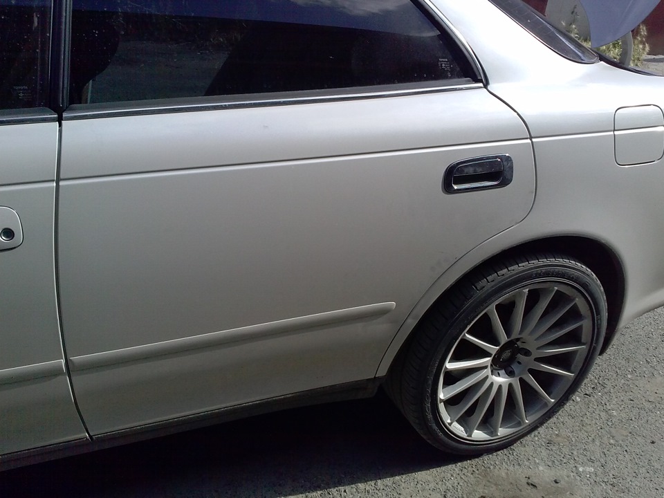 Хром ручки на двери. (второй туда же!) — Toyota Mark II (90), 2,5 л ...