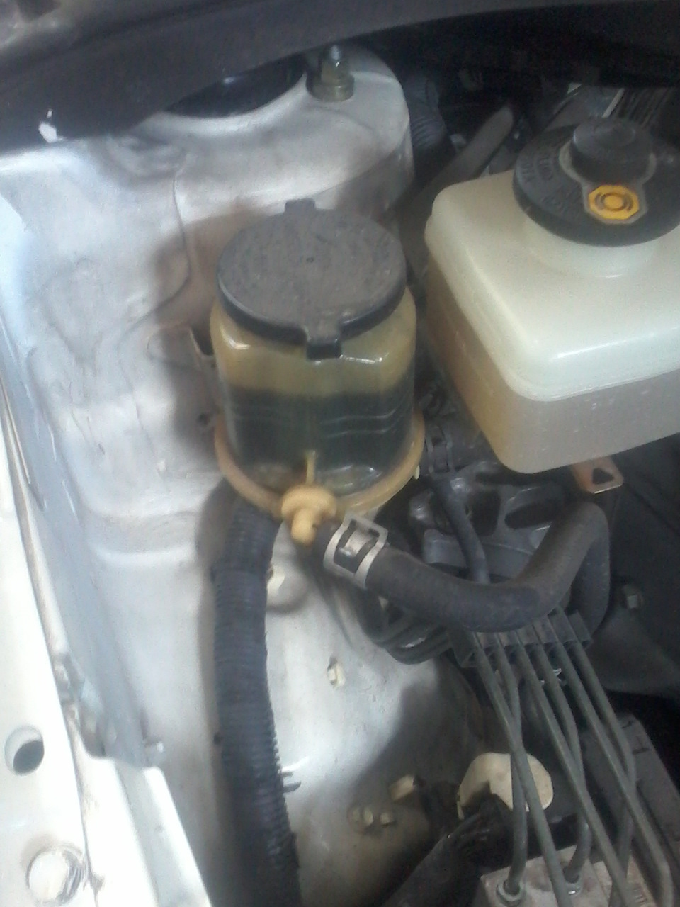 Замена масла в ГУРе — Toyota Ipsum (21), 2,4 л, 2003 года | плановое ТО ...