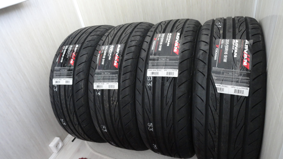 YOKOHAMA ADVAN FLEVA V701 205/55R16 205/55-16 ヨコハマ アドバン フレバ 偶数本数のみ販売可