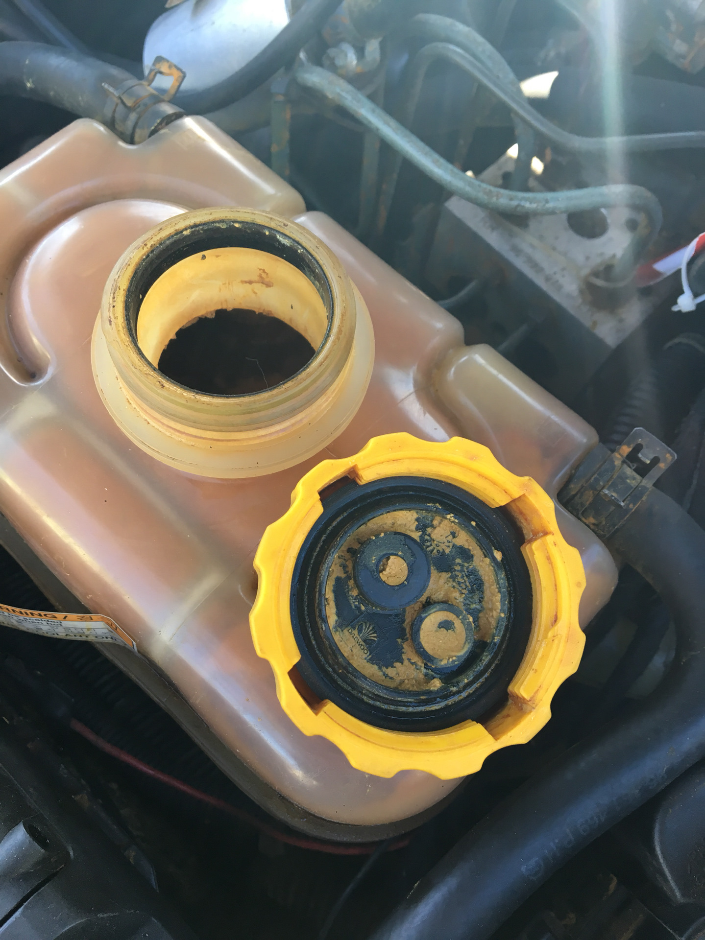 Расширительный бачок. Жидкость охлаждающая. — Daewoo Leganza, 2 л, 1999 ...