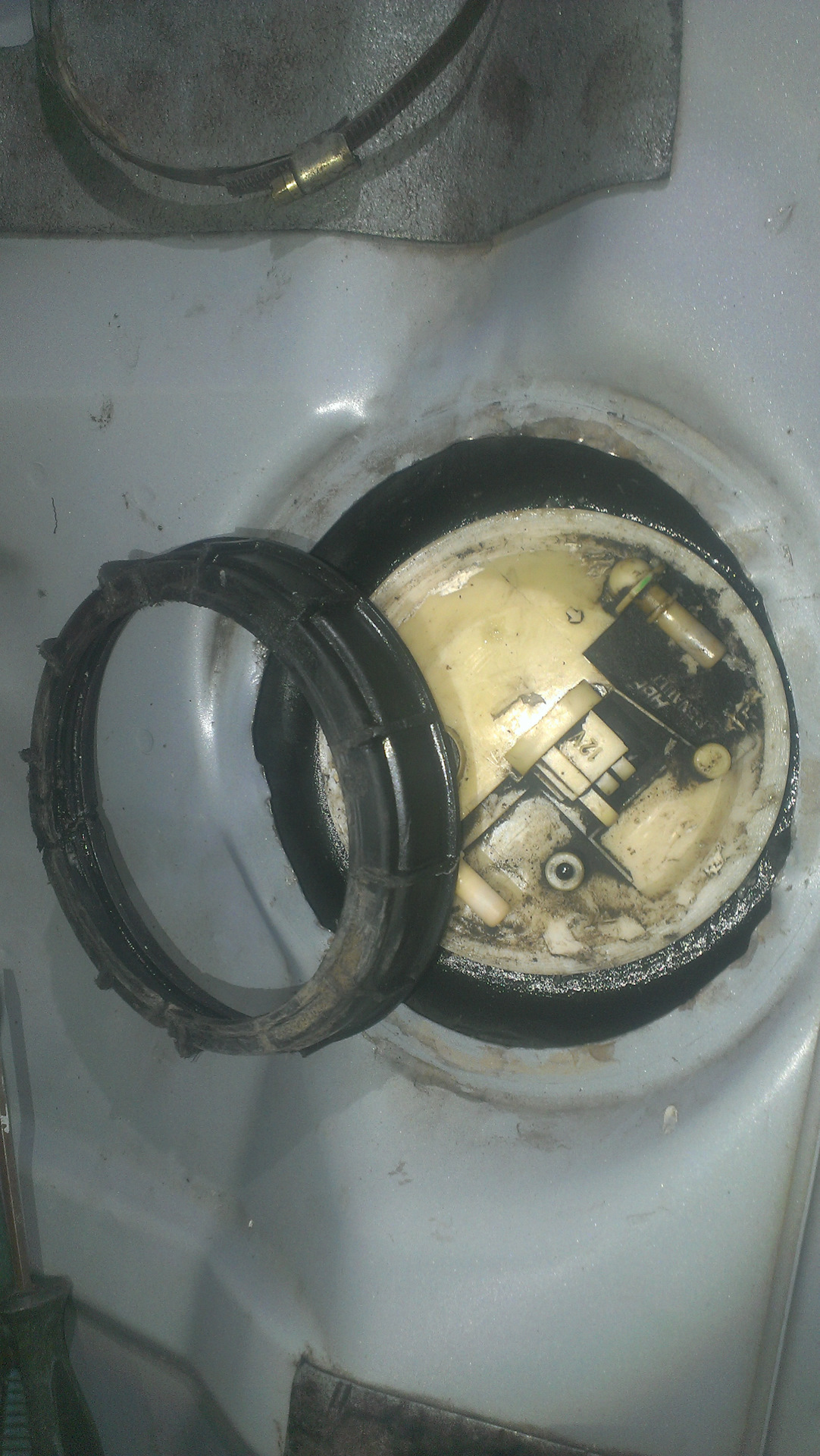 Бензонасос рено логан 2006. Неисправности бензонасоса рено. Неисправности бензонасоса рено. 4. Бензонасос рено меган 2 1.