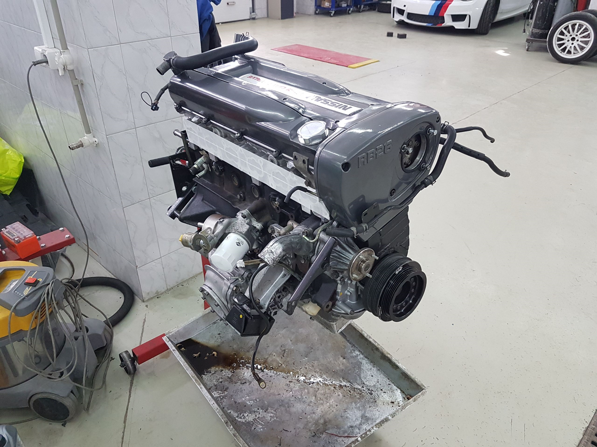 Гомель купить двигатель. Двигатель Nissan rb26dett. Двигатель РБ 26 dett. Nissan Skyline rb26dett. RB 26 мотор.