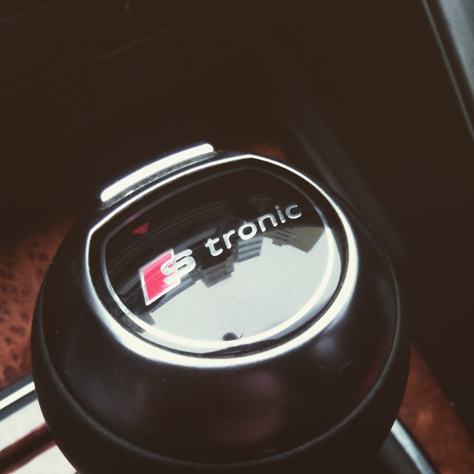 tfsi s tronic что это такое. Смотреть фото tfsi s tronic что это такое. Смотреть картинку tfsi s tronic что это такое. Картинка про tfsi s tronic что это такое. Фото tfsi s tronic что это такое