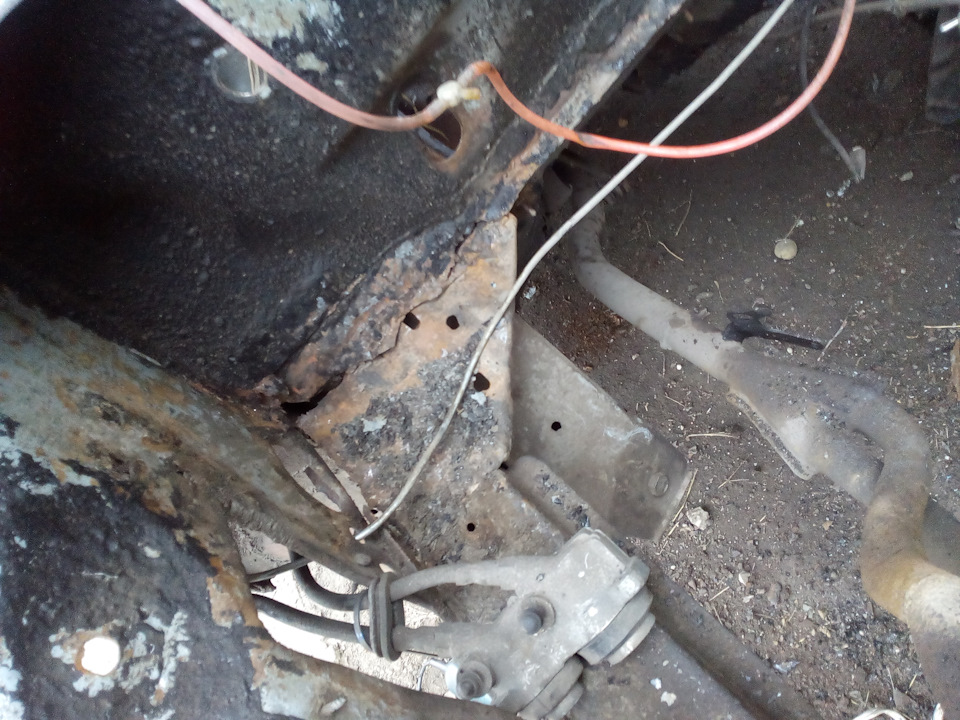 Решыл я значит подварить кое какие нюансы — Москвич 2141, 1,6 л, 1992 ...