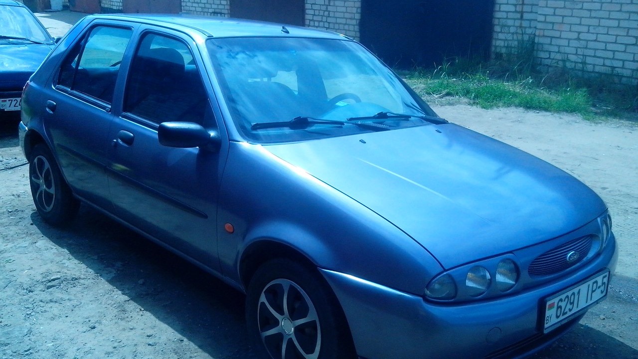 Ford Fiesta (Mk IV) 1.3 бензиновый 1998 | на DRIVE2