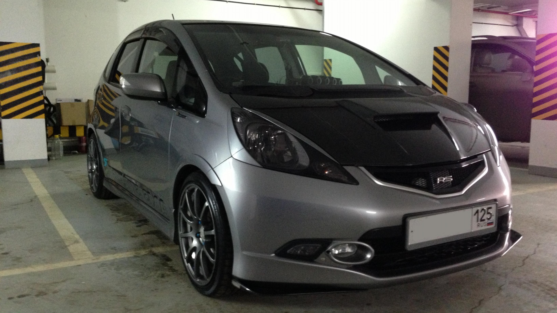 Honda Fit (2G) 1.5 бензиновый 2009 | RS Modulo JDM Edition на DRIVE2